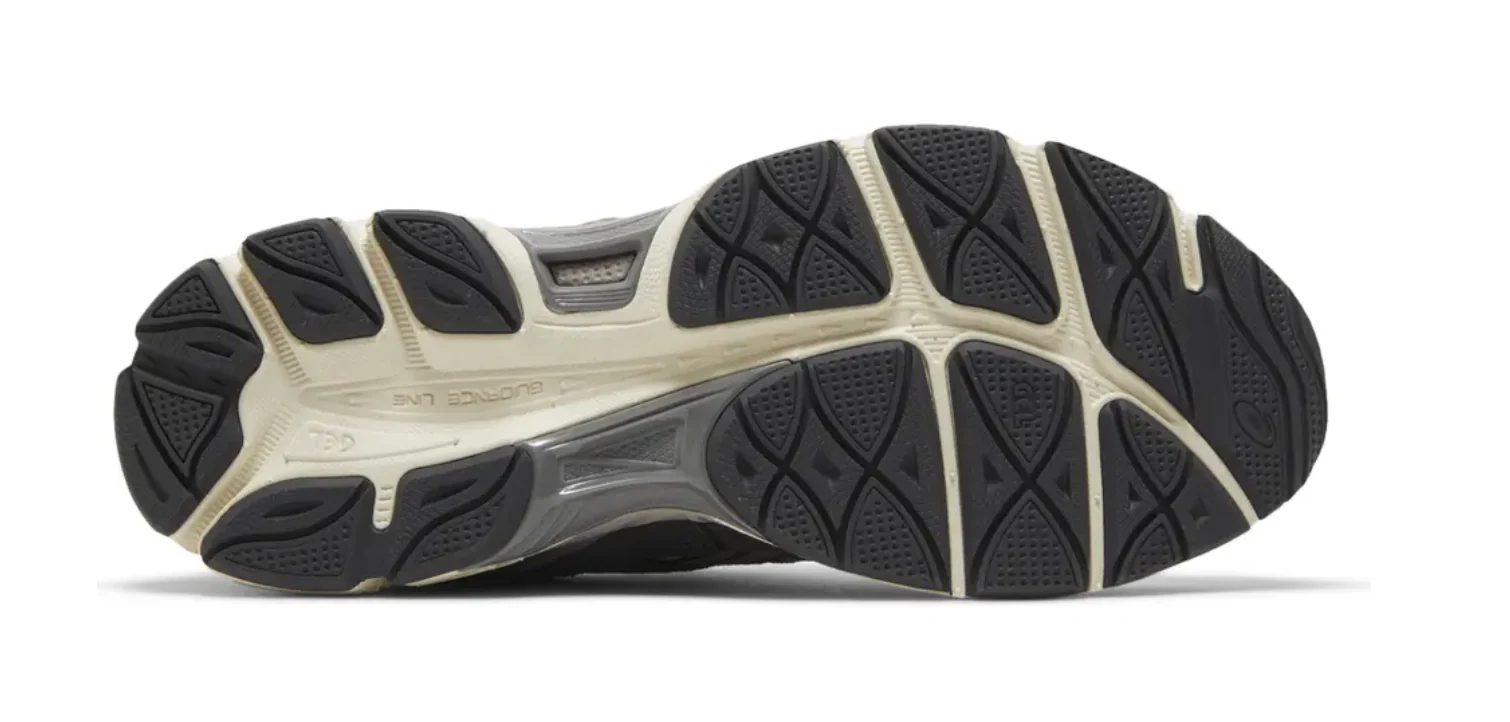 ASICS Gel-NYC Oatmeal Obsidian Grey - Image 3